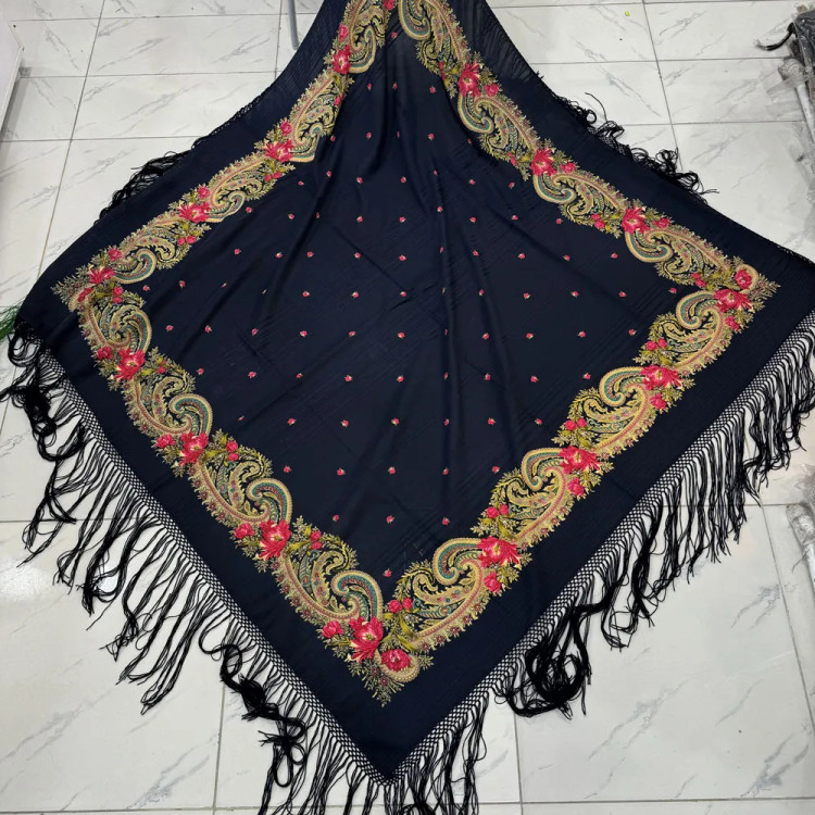 روسری ترکمن نخی ترکمن اصل وارداتی کد 1668 قواره 140-150 سانت 4 فصل ریشه دستباف