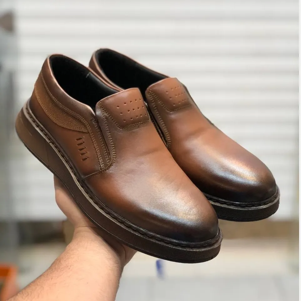 کفش مردانه طبی چرم مدل هنسل عسلی رویه چرم طبیعی زیره پیو نشکن استر چرم بزی کفی طبی سایز 40 تا 44