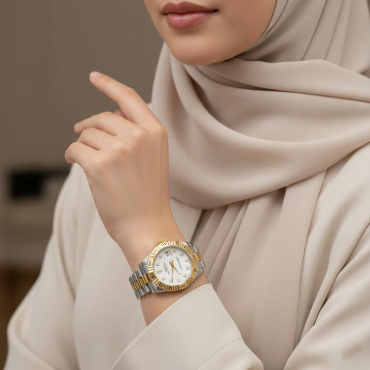 ساعت رولکس دیت جاست دو رنگ طلایی صفحه سفید نگین دار زنانه
