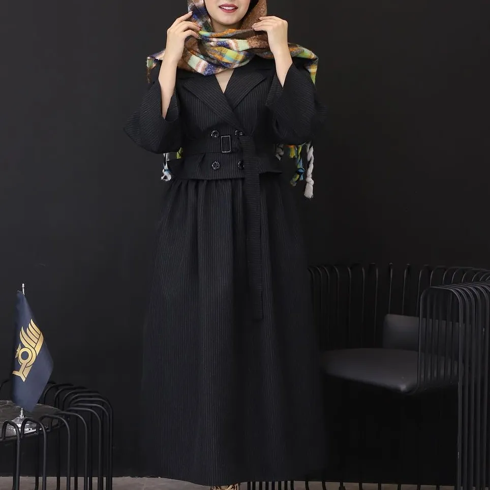 کت دامن زنانه مدل برشکا پارچه دیپلمات رنگ مشکی سایز 1 و 2