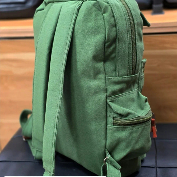 کوله پشتی برزنتی اسپرت مناسب خانم ها و آقایان جنس خارجی ابعاد 44x30x13 سانتی متر (2)