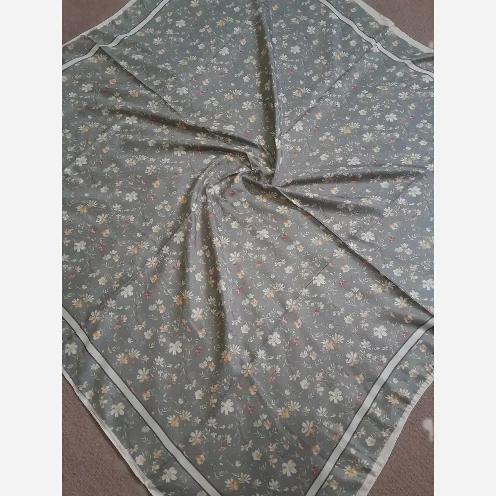 روسری نخی گل ریز قواره 100 سانتی متر تابستانی (2)