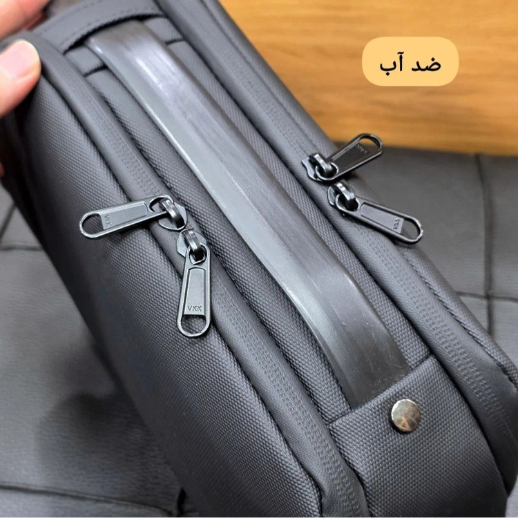 کیف دستی ضد آب بنج جنس اسکین سیلیکون مدل دو خانه جیبی (2)