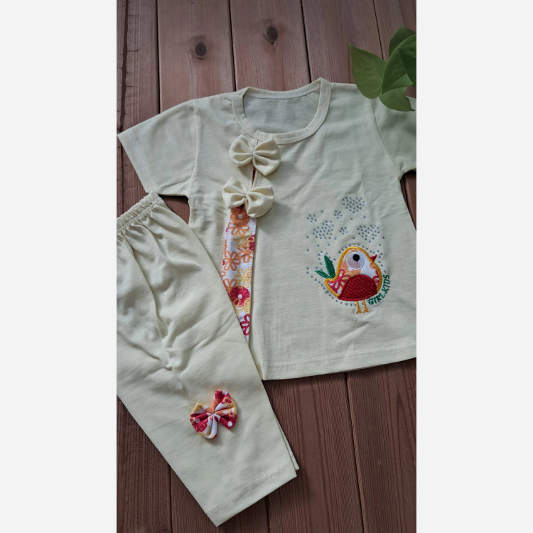 ست اقتصادی تیشرت و شلوارک ملانژ دخترانه مدل جوجه (2)