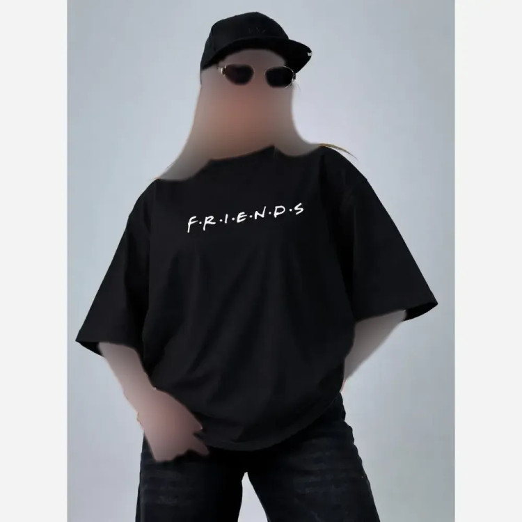 تیشرت لش باکسی طرح friends جنس سوپر پنبه قواره دار (2)