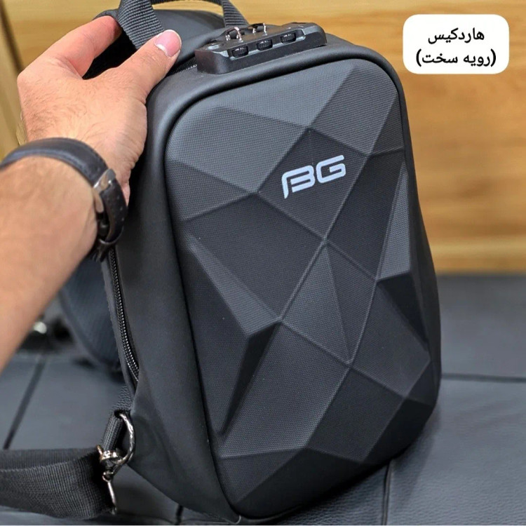 بادی بگ هاردکیس سه بعدی بنج ضد آب قفل دار چست بگ مردانه (2)