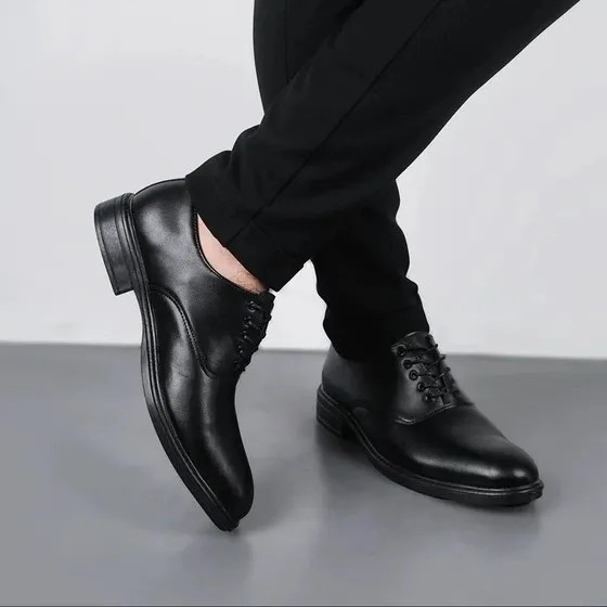 کفش اسپرت مردانه چرم صنعتی مدل بندی رنگ مشکی سایز 40 تا 44 (2)