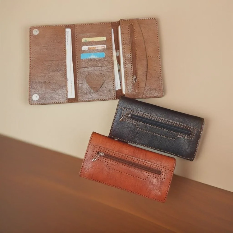 کیف پول و موبایل چرم سه لت مدل عطارد دست دوز با چرم خارجی درجه یک