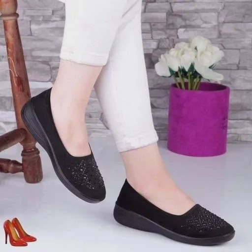 کفش زنانه راحتی مدل تینا برند چکاوک با رویه ماکروفایبر نگیندار و زیره PU سبک