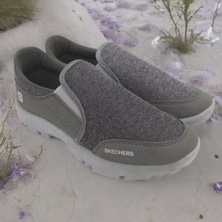 کفش اسکیچرز مدل چکاوک مردانه و زنانه با زیره پیو و قابلیت شستشو در ماشین لباسشویی