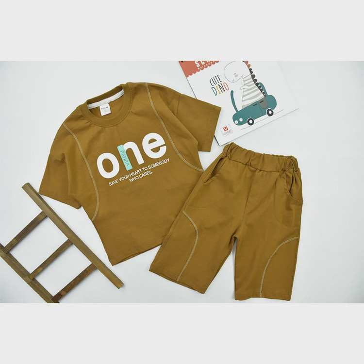 ست تیشرت و شلوارک پسرانه طرح ONE جنس پنبه ای