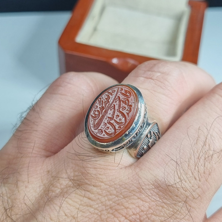 انگشتر نقره مردانه عقیق سرخ با حکاکی پنج تن آل عبا عیار 925