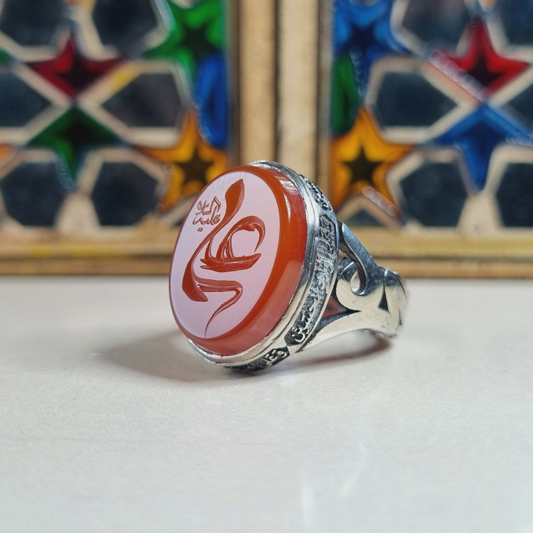 انگشتر مردانه نقره روس با نگین عقیق سرخ و حکاکی نام علی (ع)