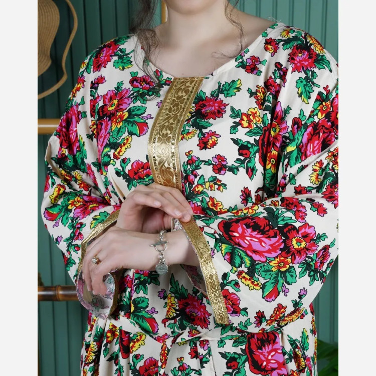 ساحلی نخی ترکمنستان طرح کتیبه طلایی گل درشت فری سایز رنگ مشکی کرم سبزیشمی آبی سورمه ای تیره (2)