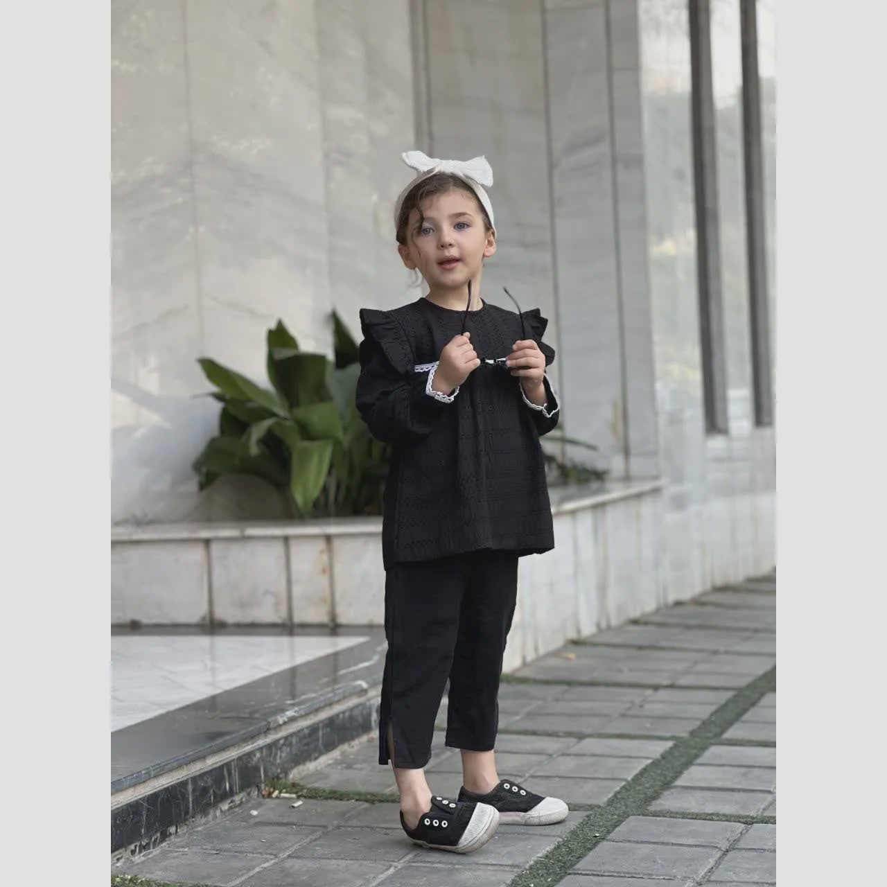 شومیز دخترانه مشکی شانتون نخ مناسب 1 تا 8 سال