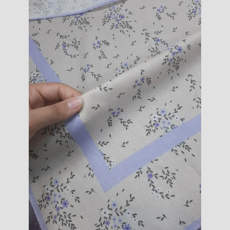 روسری نخ کاستوم طرح گندم قواره بزرگ 140 سانتیمتر زمینه کرم