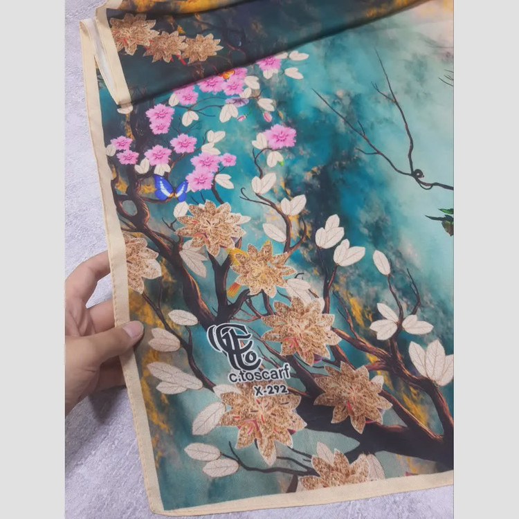 روسری نخ کاستوم سیتو طرح گیتی قواره بزرگ 140x140