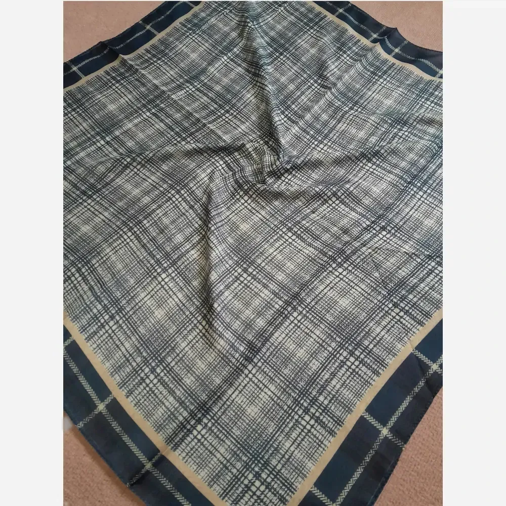 روسری نخی چهارخونه اسپرت قواره 100 سانت (2)