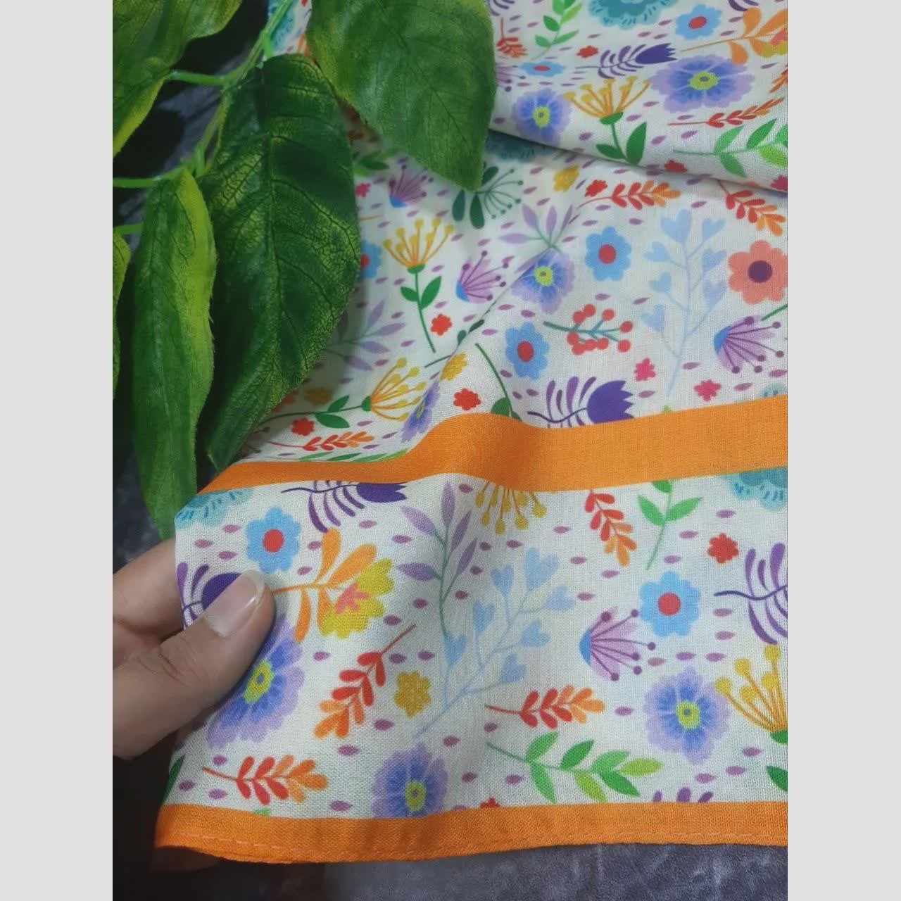 روسری نخ کاستوم طرح گلدخت قواره بزرگ 140 سانتیمتر رنگی شاد بهاری تابستانی