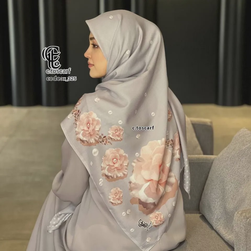 روسری مجلسی طرح صدف سه بعدی قواره بزرگ 140 سانتیمتر جنس نخ کاستوم