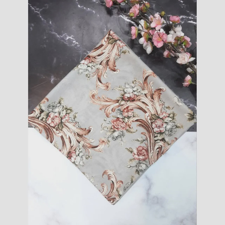 روسری زنانه نخ کاستوم طرح حنا طوسی سیلور ابعاد 140x140 دور چرخ دوز