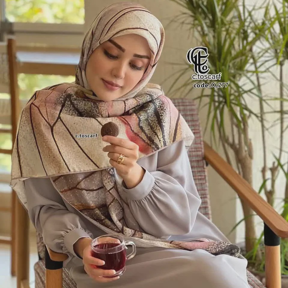 روسری نخ کاستوم طرح نگار قواره 140 دور چرخ دوز مزونی پرز نمیدهد