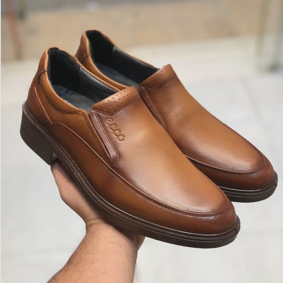 کفش چرم مردانه مجلسی عسلی رویه چرم طبیعی گاوی زیره پیو سبک و مقاوم