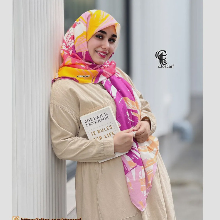 روسری نخ کاستوم طرح روشا سایز بزرگ چرخ دوز