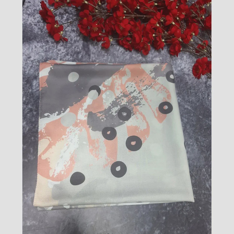 روسری نخ کاستوم طرح کژال قواره بزرگ 140x140 دور چرخ دوز