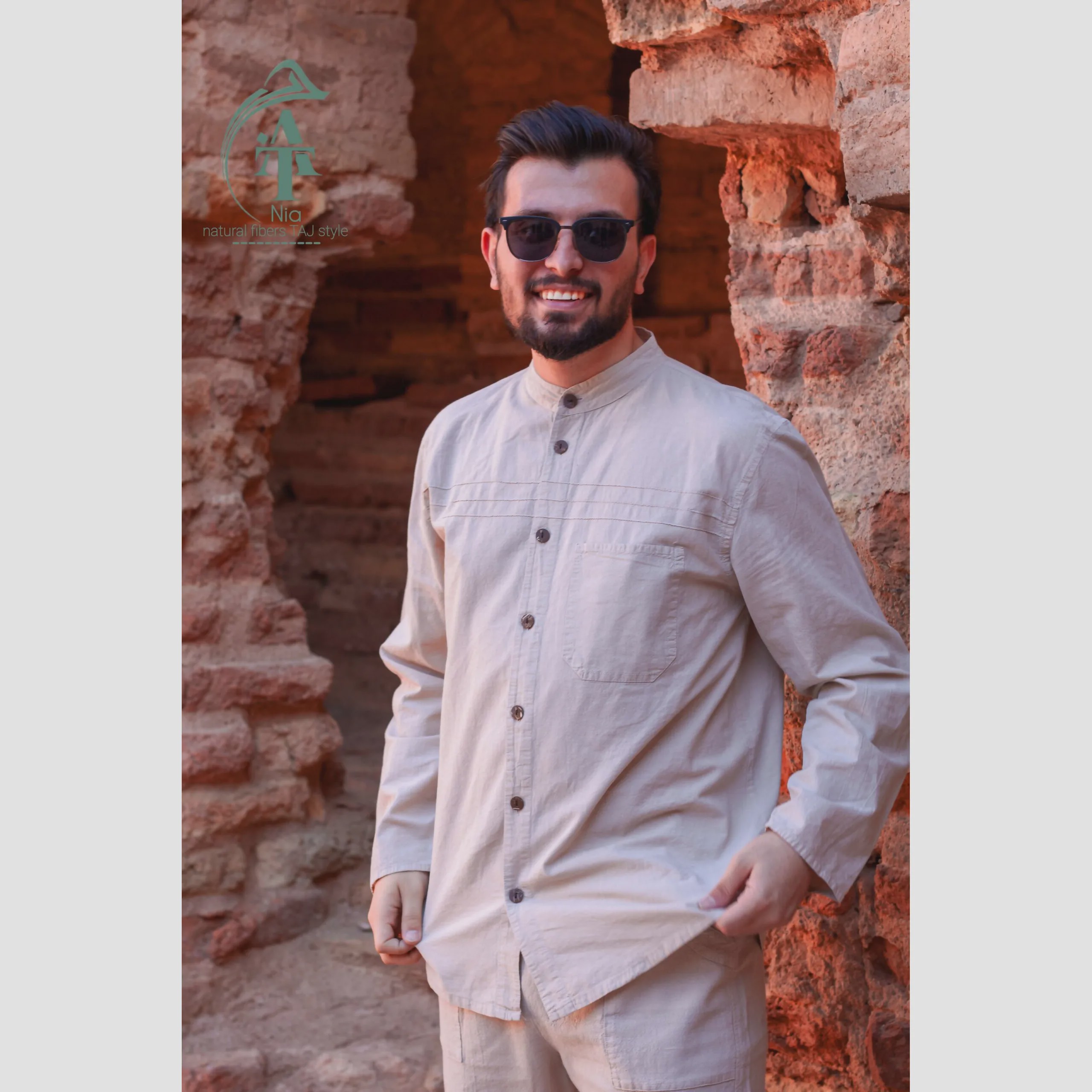 پیراهن مردانه الیاف طبیعی تمام دکمه سه خط رنگ استخوانی