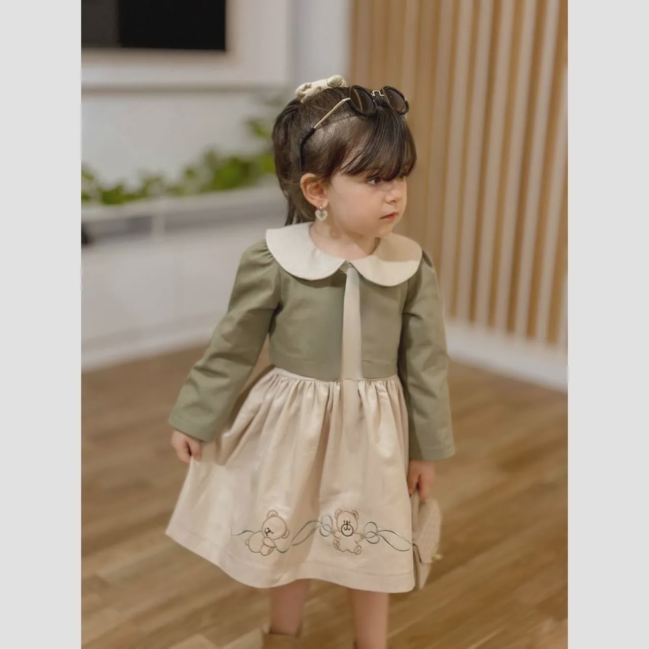 کت و سارافون دخترانه گلدوزی شده مناسب 3 تا 7 سال با طراحی خاص و دوخت تمیز