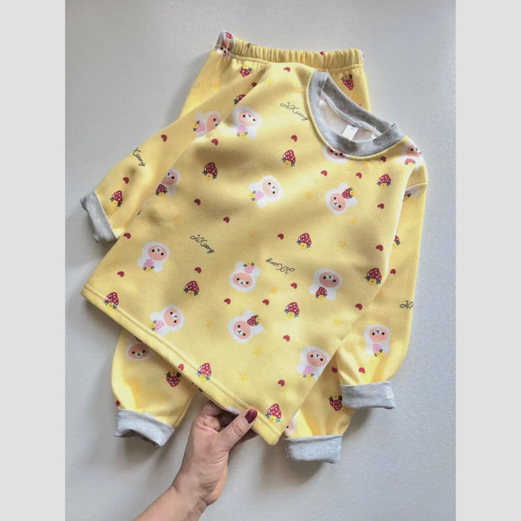 ست لباس راحتی دخترانه تو کرکی گرم مناسب 4 تا 9 سال در سه رنگ