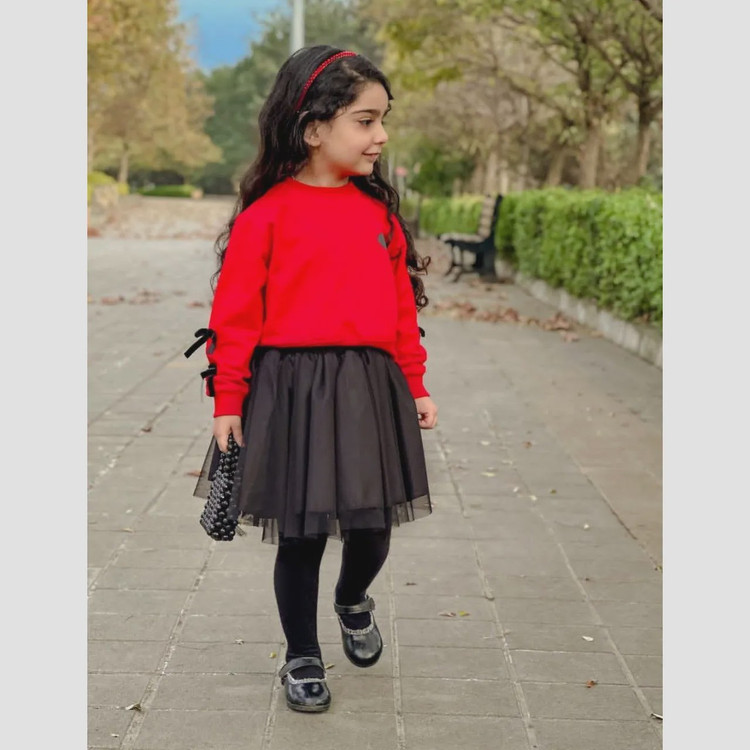 ست بلوز و دامن دخترانه یلدایی طرح دار جنس دورس پنبه و تور آستردار سایز 40 تا 55