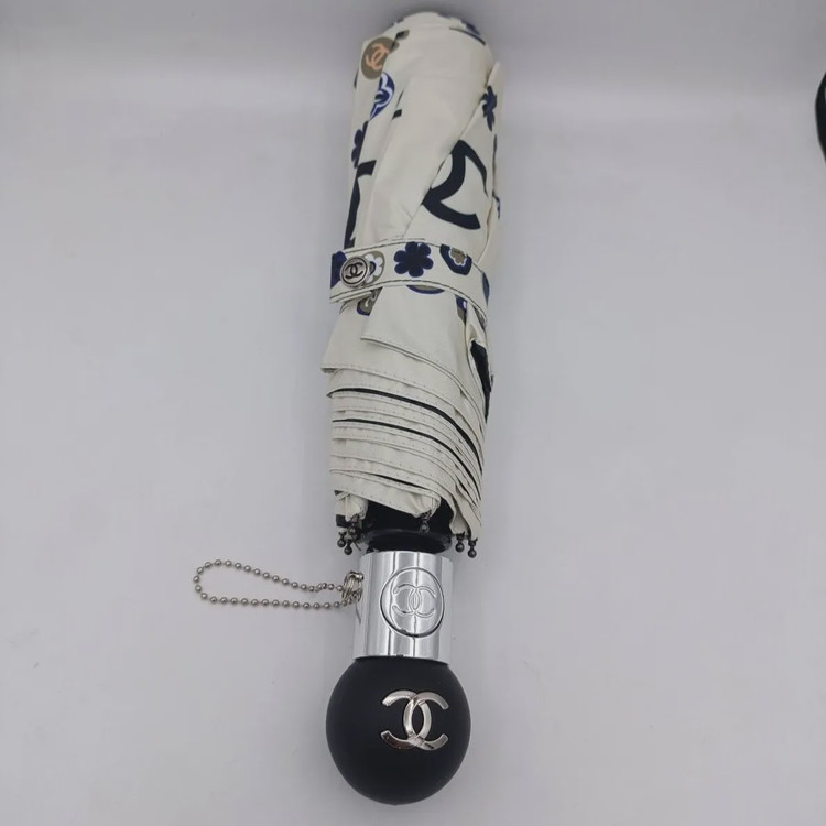 چتر اتوماتیک برند چنل CHANEL ضد باد با پارچه نانو و جعبه کادویی رنگ کرم نخودی