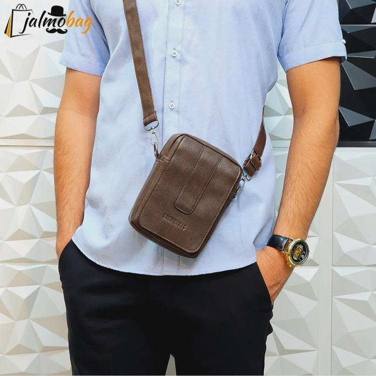 کیف دوشی مردانه چرم صنعتی کوچک جیبدار