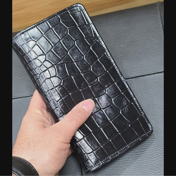 ست کادویی چرم طبیعی مردانه شامل کیف پول کتی و جاکلیدی با باکس چوبی