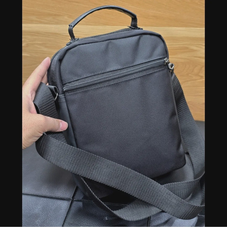 کیف دوشی دستی اسپرت برزنتی پارچه ای خارجی جیب دار