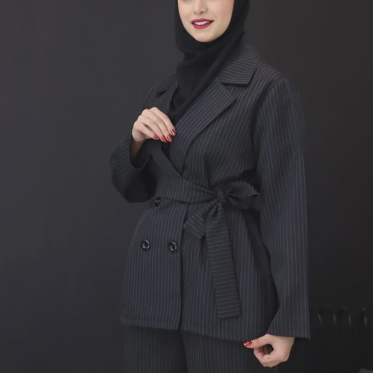 کت شلوار زنانه مدل نسیم اداری و دانشجویی پارچه دیپلمات پرشیا به همراه کمربند
