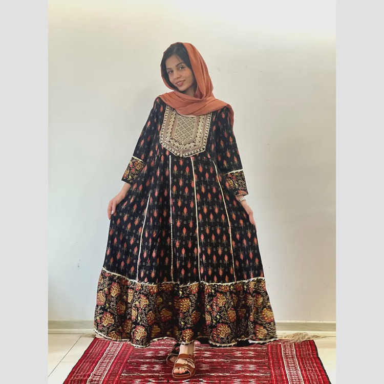 کرتی هندی زنانه جنس نخ وارداتی سایز بزرگ مدل کلوش قد 135
