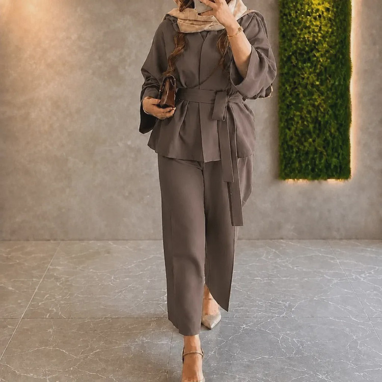 کت شلوار زنانه جنس مازراتی دوخت مزونی رنگ بندی متنوع