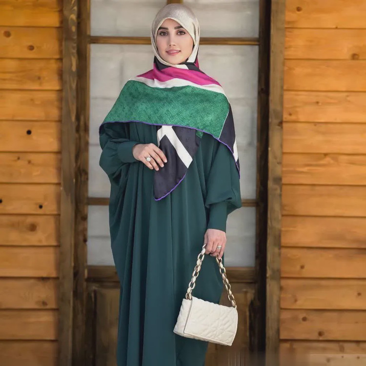 مانتو عبایی عربی مدل بهاره جنس کرپ سوپر الیزه یقه گرد