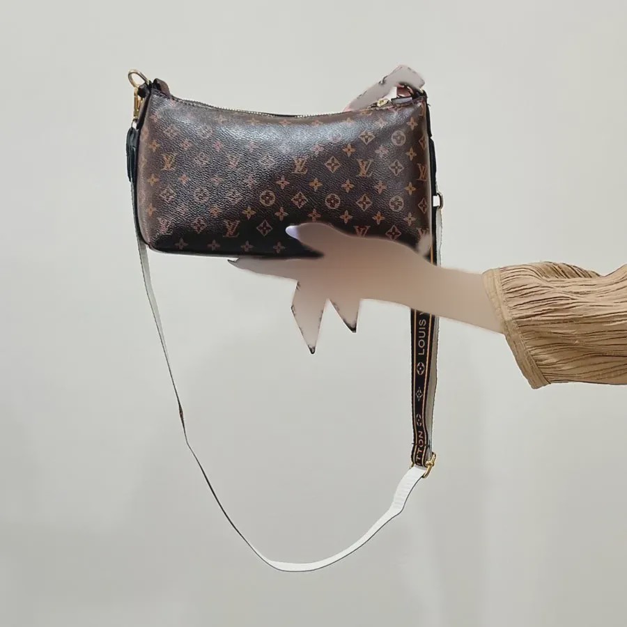 کیف دستی دوشی زنانه طرح دار کد 1419 جنس چرم مصنوعی