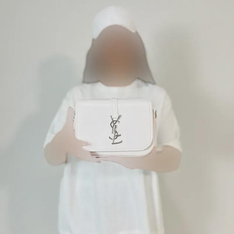 کیف دوشی زنانه چرم مصنوعی YSL ابعاد 20 در 16 سانتیمتر
