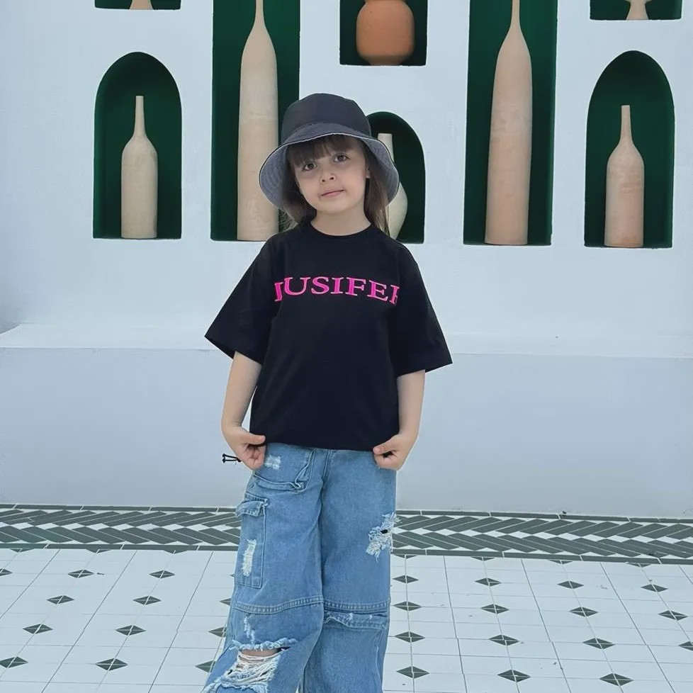 کراپ تیشرت دخترانه پنبه ای طرح LUSIFFER مدل دمپا گت دار سایز 1.5 تا 6 سال