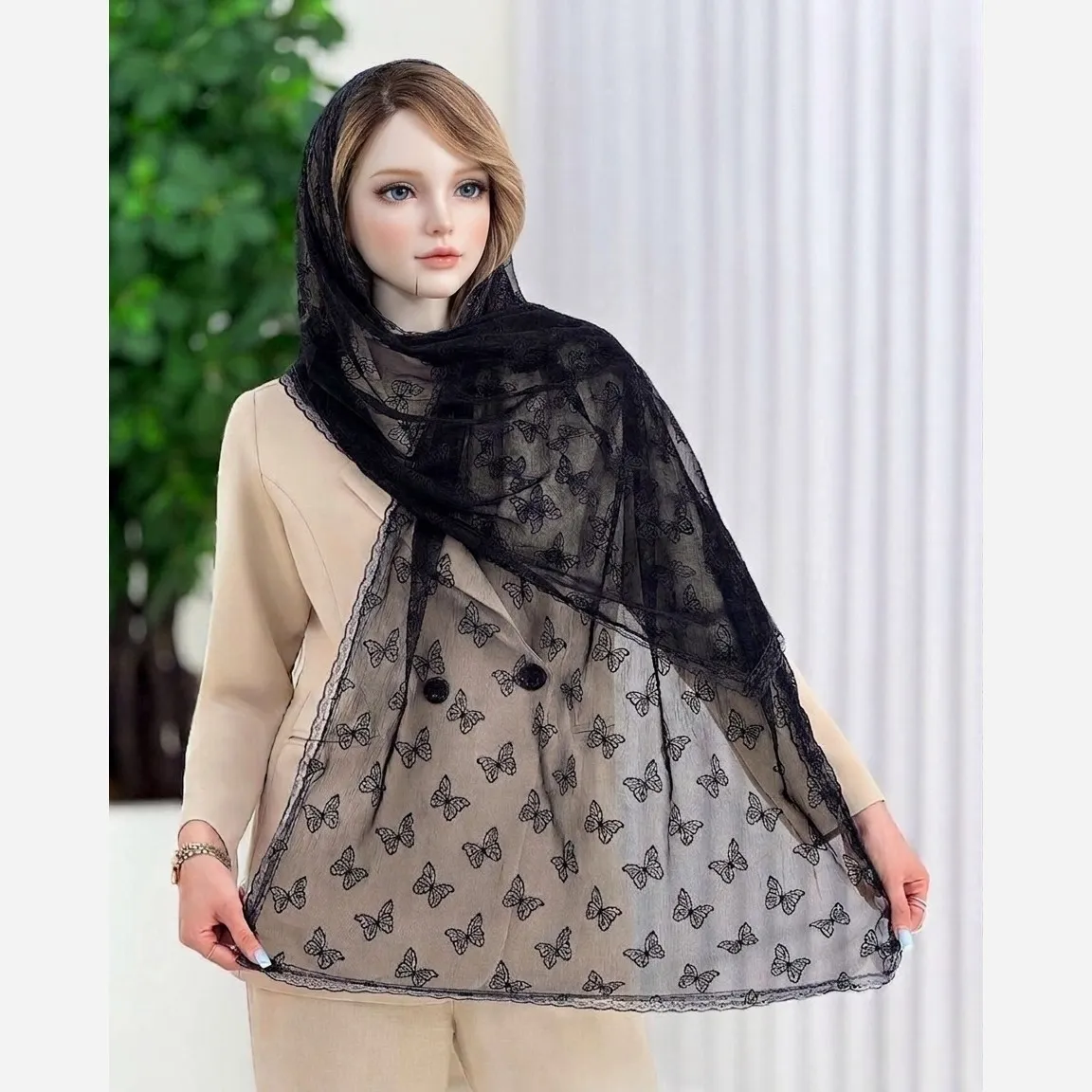 شال تور پروانه ای مشکی حاشیه گیپور ابعاد 170 در 60 سانتی متر