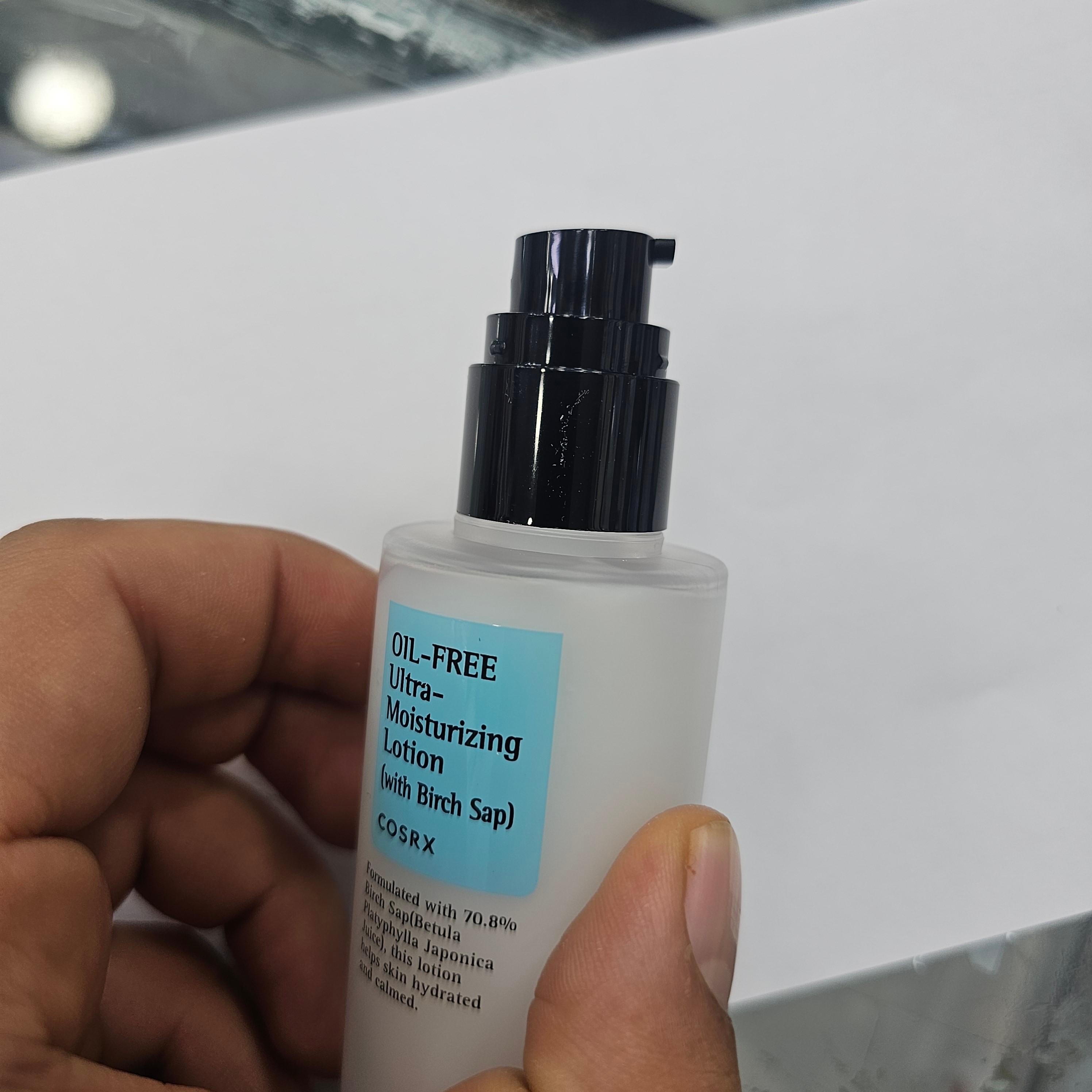 لوسیون مرطوب کننده اولترا کوزارکس (COSRX) فاقد چربی حاوی شیره درخت توس مرطوب کننده و آبرسان حجم 100 میل