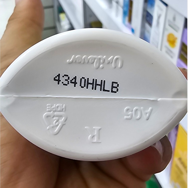 مرطوبکننده Simple Replenishing Rich برای پوستهای خشک و دهیدراته بدون عطر 12 ساعت آبرسانی