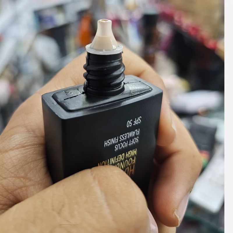 کرم پودر Gold Anjel HD SPF 50 پوشش بالا سایه 1 2 3 حجم 40 میلی