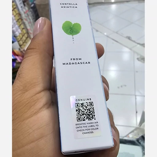 ضد آفتاب سنتلا اورجینال SPF50 50ml سرم سبک زودجذب بدون سفیدک مناسب انواع پوست