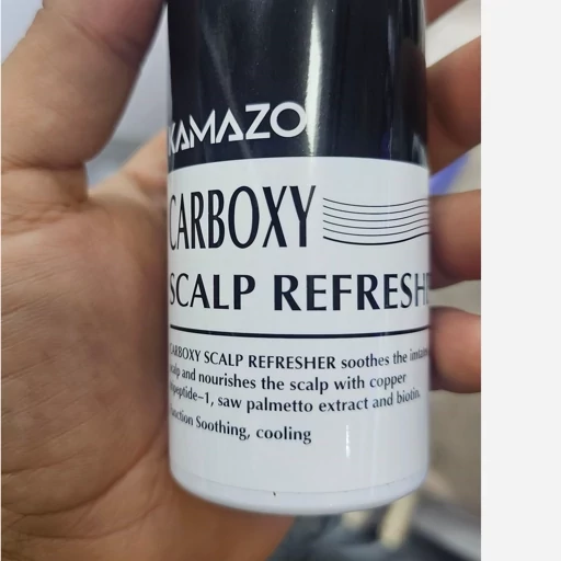 اسپری آرامبخش و پاککننده پوست سر کامازو Kamazo Carboxy Scalp Refresh مدل Scalp Shower Fresh حجم 300 میلیلیتر